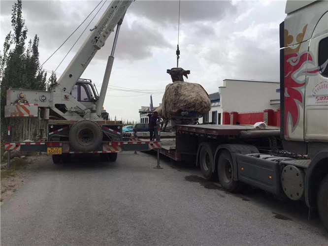 沧源县狭窄场地（如小区、车间）适合用哪种吊车？